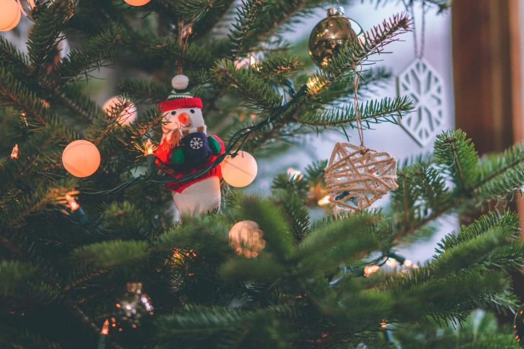 Taking Routine Artificial Christmas Wreaths And Garlands To Fabulous